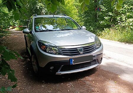 Dacia Sandero 1.2 16V 75 -