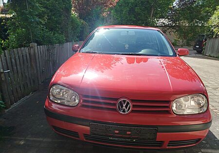 VW Golf Volkswagen 1.6 Basis