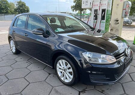 VW Golf Volkswagen 1.4 TSI 90kW BMT Comfortline