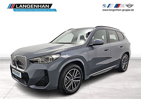 BMW iX1 xDrive30 M Sport AHK HUD Lenkradheizung