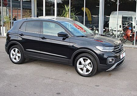 VW T-Cross Volkswagen Style 18tKM ACC LED DSG SiHzg Kamera APP