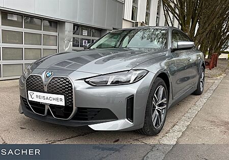 BMW i4 eDrive40 Gran Coupé Laden AC Ladekabel DAB