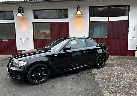 BMW 120i Coupé - E82 M-Paket/Navi/Tempomat