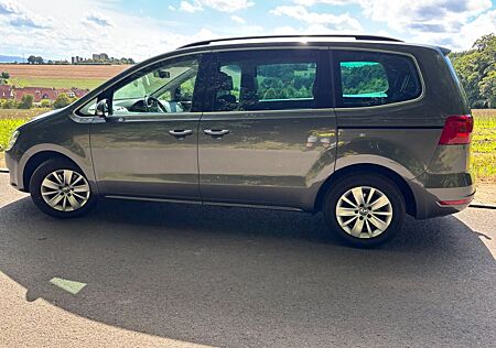 VW Sharan Volkswagen 2.0 TDI Blue Motion Tech Confortline