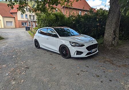 Ford Focus 1,5 EcoBoost 134kW Active Vignale Tur....