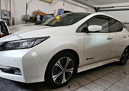 Nissan Leaf 150 PS 40KWH N-CONNECTA