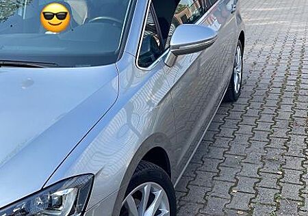 VW Golf Sportsvan Volkswagen 2.0 TDI SCR DSG Highline Highline