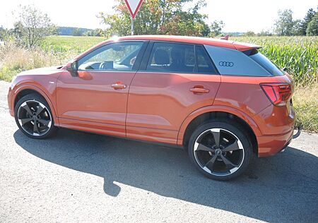 Audi Q2 sport S-line Leder SHZ AHK PDC MFL LED TEMP