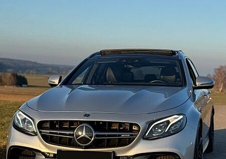 Mercedes-Benz E 63 AMG Mercedes-AMG E 63 S 4MATIC+ T Autom...