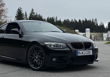 BMW 335 e92 Coupé (HS/Dt-Fzg./U-frei/Scheckheft)