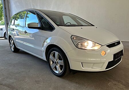Ford S-Max Titanium