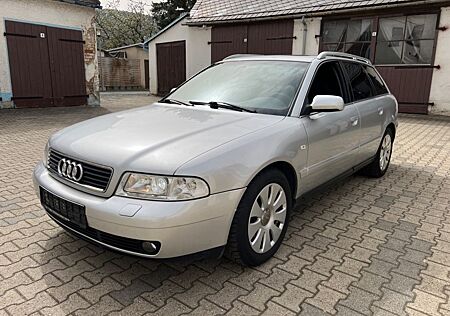 Audi A4 2.8 quattro Avant