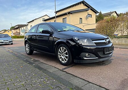 Opel Astra H GTC 1.4