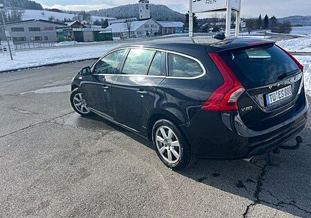 Volvo V60 D5 Geartronic Momentum