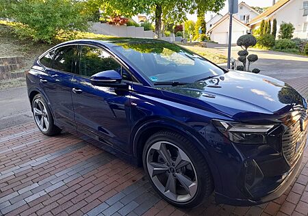 Audi Q4 e-tron 50 e-tron quattro -