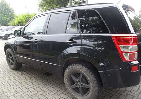 Suzuki Grand Vitara 1.9 DDIS Xenon/Klimaauto/Leder/AHK