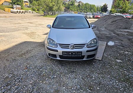 VW Golf Volkswagen V Lim. Trendline