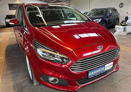 Ford S-Max Titanium