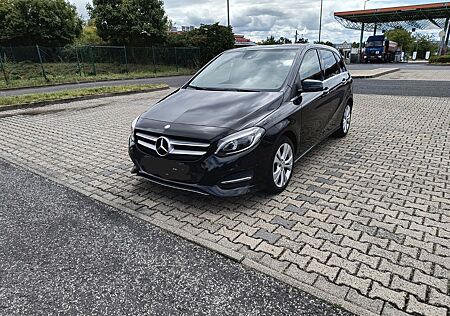 Mercedes-Benz B 200 d Urban, Automatik, AHK...