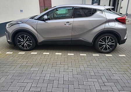 Toyota C-HR 1.8-l-VVTi Hybrid Style Selection Style...