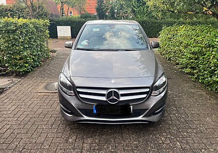 Mercedes-Benz B 180 Urban, Klima, AHK, Navi