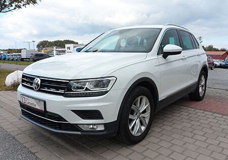 VW Tiguan Volkswagen 2.0 Highline BMT LED/AHK/4Motion/TÜV NEU