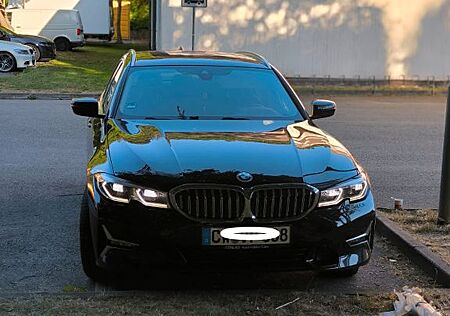 BMW 320d Touring Luxury Line Automatik Luxury Line