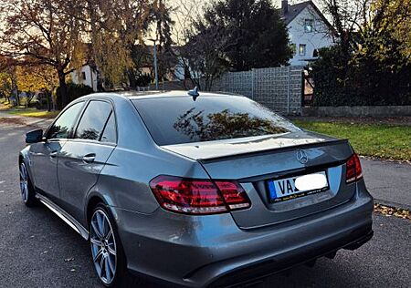 Mercedes-Benz E 63 AMG 4MATIC AMG*Massage*Voll*