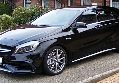 Mercedes-Benz A 45 AMG Mercedes-AMG A 45 4MATIC DCT Merced...