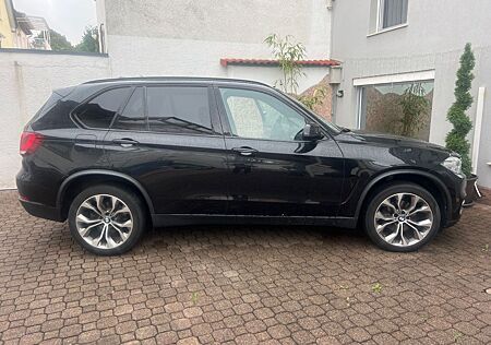 BMW X5 xDrive30d -