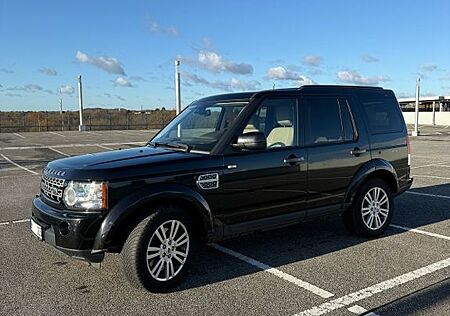 Land Rover Discovery 4 // 3.0 TDV6 HSE HSE