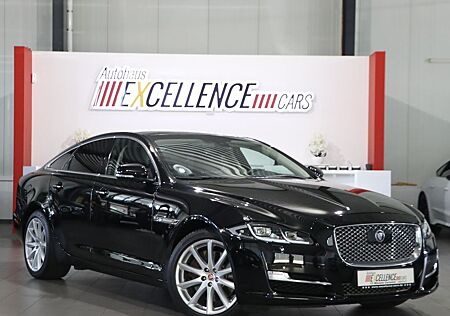 Jaguar XJ 3.0D V6 PREMIUM LUXURY / PANORAMA / LED