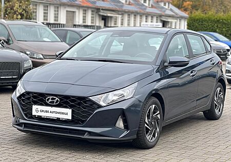 Hyundai i20 /VIRTUAL/APPLY/CAM/LANE/SHZ/PDC/TEMPO/NAVI