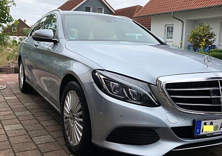 Mercedes-Benz C 220 d T EXCLUSIVE Autom.