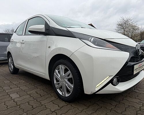 Toyota Aygo AYGO x-play touch