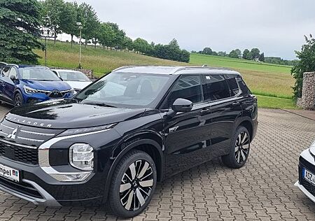 Mitsubishi Outlander 2.4L PHEV TOP 2-Farb