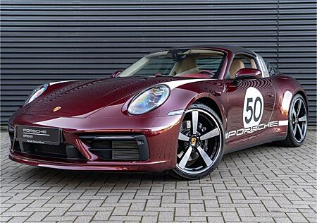Porsche 992 Targa 4S Heritage Edition 1Hand erst 1500km