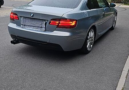 BMW 325i Coupé -
