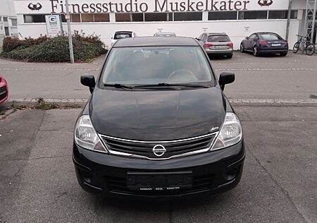 Nissan Tiida Visia