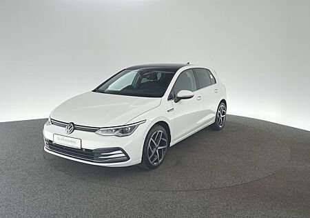 VW Golf Volkswagen VIII 1.5 TSI Style Panoramadach Navi