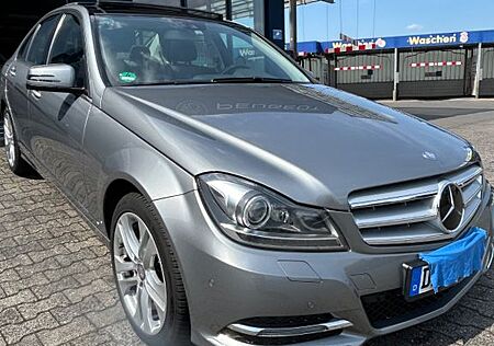 Mercedes-Benz C 180 CGI AVANTGARDE
