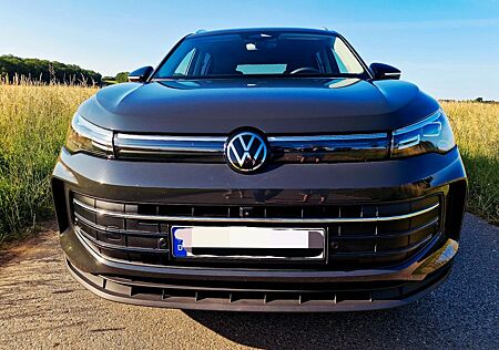 VW Tiguan Volkswagen 1.5 eTSI OPF 150PS DSG AHV NAVI GOAL