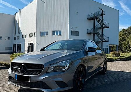 Mercedes-Benz CLA 180 Urban Urban