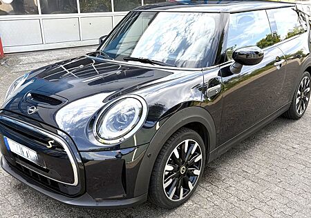 Mini Cooper SE Yours Trim Enigmatic Black metall