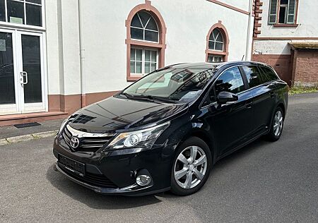 Toyota Avensis Kombi Executive 2.2D 4D Klima HU NEU !