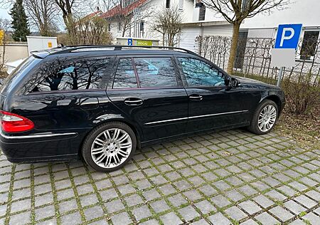 Mercedes-Benz E 320 CDI 4MATIC T AVANTGARDE 7 Sitzer