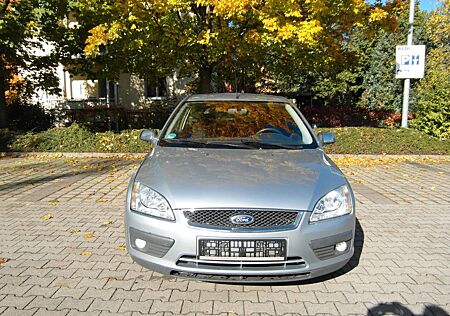 Ford Focus 1.6 *Klima*HU 08/25*