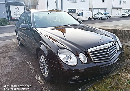 Mercedes-Benz E 200 NGT BlueEFFICIENCY CLASSIC Autom. Classic