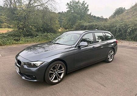 BMW 320d Touring Advantage Motor nur 96000 km