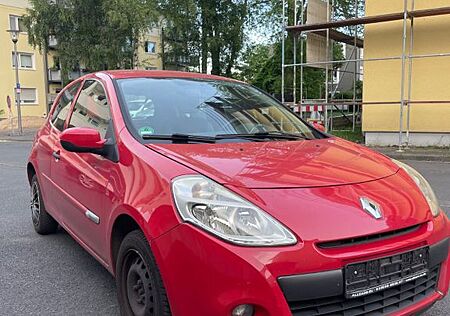 Renault Clio Authentique 1.2 16V Eco2 55kW Authentique